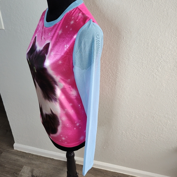 dELiA*s Homeward Bound Graphic Long Sleeve with Sheer Mesh Sleeves - Size: L - Picture 5 of 11